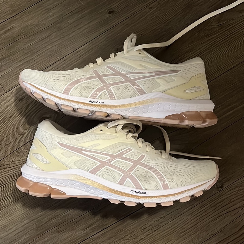 Women’s ASICS Women's GT-1000 10 Running Shoes